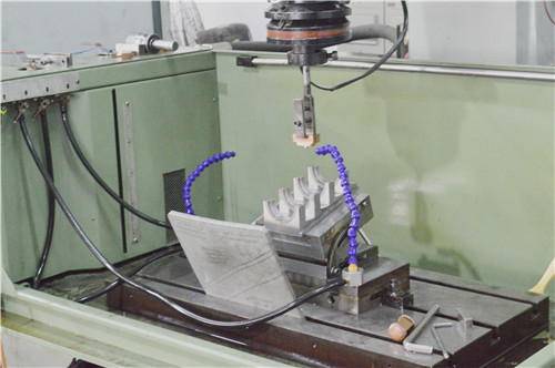 汽车注塑模具 汽车注塑模具