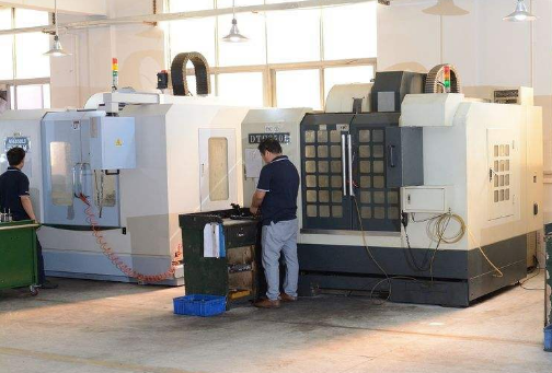 内高压成型模具的概念及原理 内高压成型模具的概念及原理