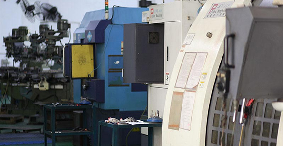 汽车粉色视频网站APP入口免费 汽车粉色视频网站APP入口免费